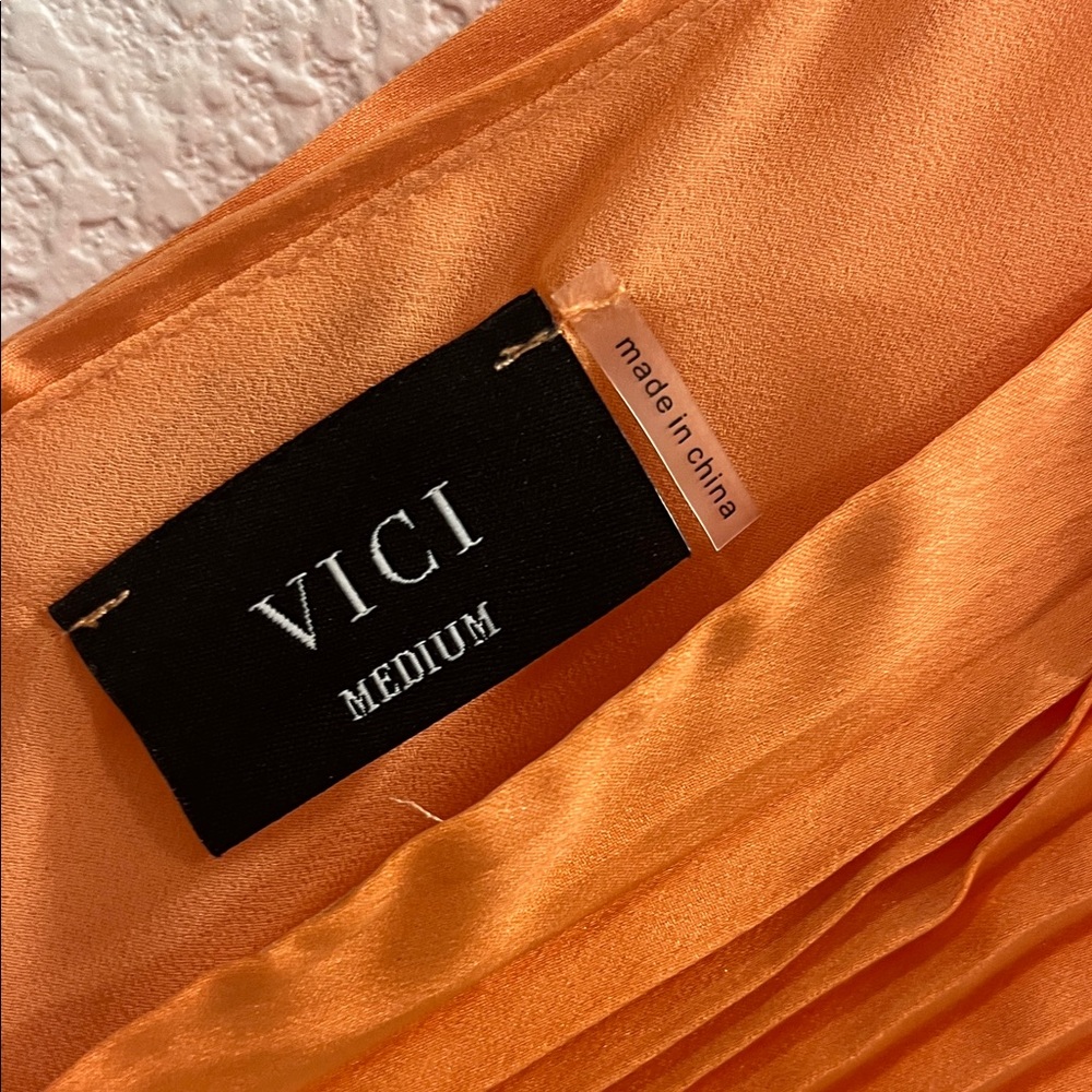 Vici One-Shoulder Coral Dress - Picture 2 of 7